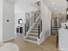 10930 NE 120th Street, Kirkland WA 98034