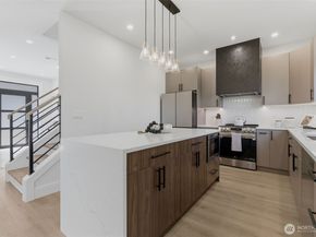 10930 NE 120th Street, Kirkland WA 98034