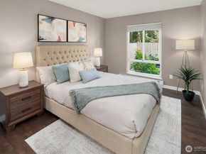 1606 103rd Place NE K5, Bellevue WA 98004