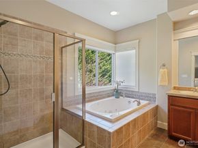 11815 157th Avenue NE, Redmond WA 98052