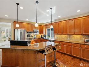 11815 157th Avenue NE, Redmond WA 98052