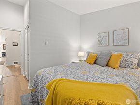 210 Mountain Park Boulevard SW F303, Issaquah WA 98027