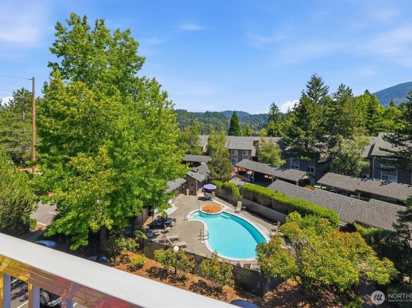 210 Mountain Park Boulevard SW F303, Issaquah WA 98027