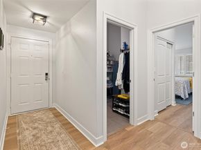 210 Mountain Park Boulevard SW F303, Issaquah WA 98027