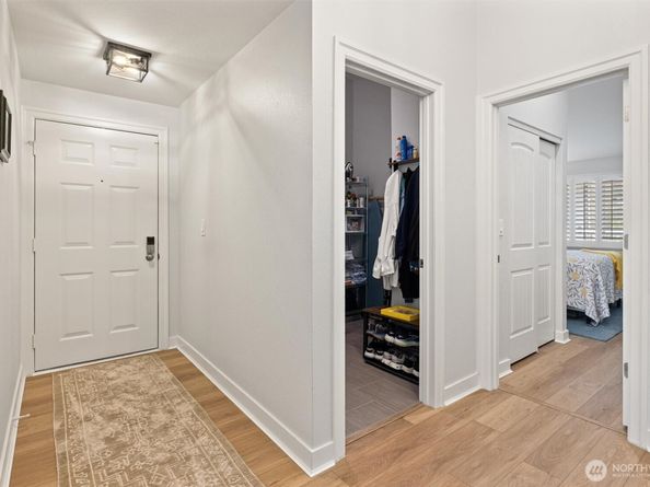 210 Mountain Park Boulevard SW F303, Issaquah WA 98027