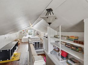 8650 10th Avenue SW, Seattle WA 98106