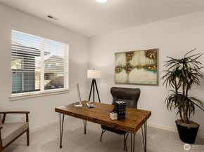 24 174th Place SW, Bothell WA 98012