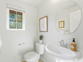 10175 156th Court NE 105, Redmond WA 98052