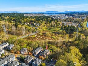 10175 156th Court NE 105, Redmond WA 98052