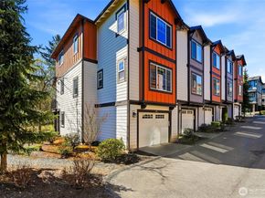 10175 156th Court NE 105, Redmond WA 98052