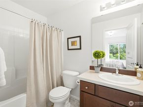 10175 156th Court NE 105, Redmond WA 98052