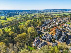10175 156th Court NE 105, Redmond WA 98052