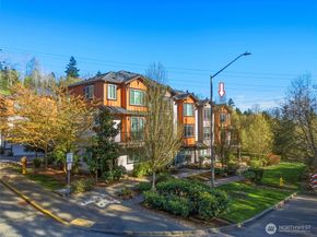 10175 156th Court NE 105, Redmond WA 98052