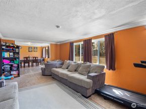 3206 S 221st Street, SeaTac WA 98198