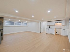 10518 165th Place NE, Redmond WA 98052