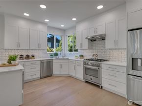 4019 4th Avenue NE B, Seattle WA 98105