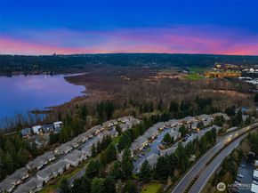 18646 NE 57th Way, Redmond WA 98052
