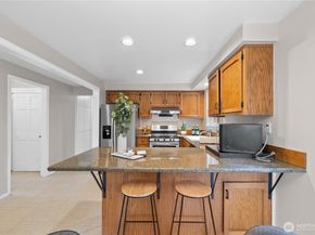 10833 32nd Drive SE, Everett WA 98208