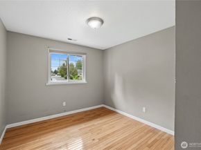 10833 32nd Drive SE, Everett WA 98208