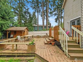 10833 32nd Drive SE, Everett WA 98208