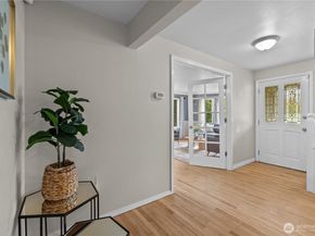 10833 32nd Drive SE, Everett WA 98208