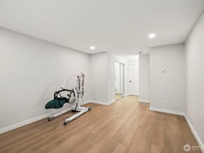 200 Mt Park Boulevard SW A103, Issaquah WA 98027