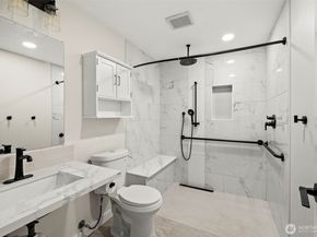 200 Mt Park Boulevard SW A103, Issaquah WA 98027