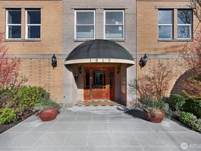 1818 Bigelow Avenue N 301, Seattle WA 98109