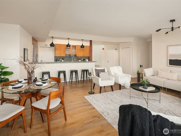 1188 106th Avenue NE 430, Bellevue WA 98004