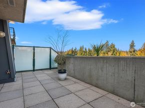 1188 106th Avenue NE 430, Bellevue WA 98004