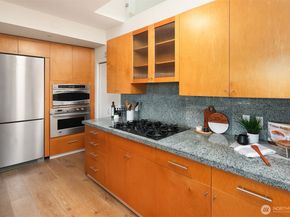 1188 106th Avenue NE 430, Bellevue WA 98004