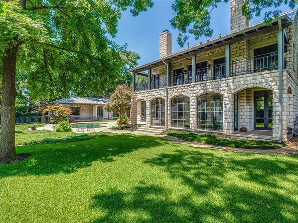 5936  Woodland Drive , Dallas Texas 75225