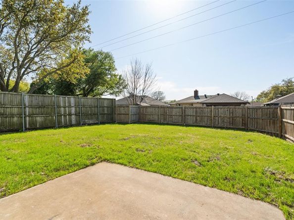 3709  Bond Street , Rowlett Texas 75088