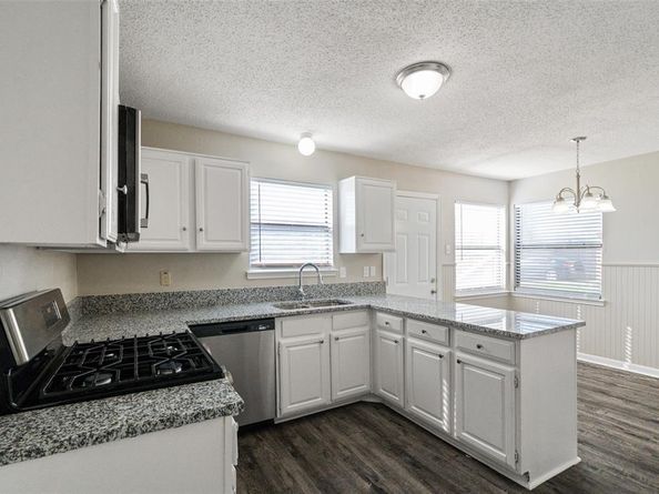 3709  Bond Street , Rowlett Texas 75088