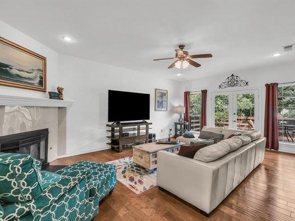 120  Oak Hollow Court S, Azle Texas 76020