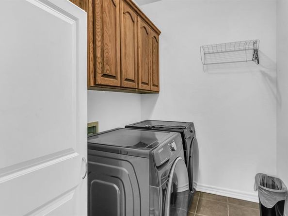 120  Oak Hollow Court S, Azle Texas 76020