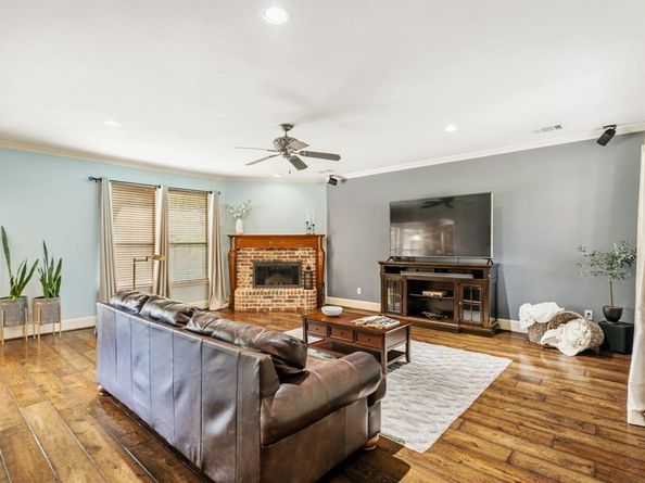 106 E Fork Road , Sunnyvale Texas 75182
