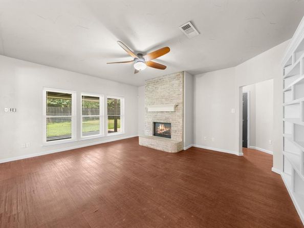 1403  Derby Drive , Kennedale Texas 76060