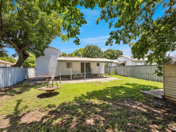 5232  Gordon Avenue , Fort Worth Texas 76115