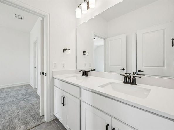 1872  Naseby Road , Fort Worth Texas 76052