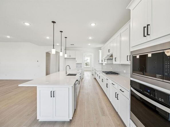 1872  Naseby Road , Fort Worth Texas 76052