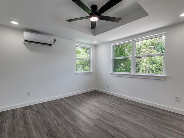 11341  Gatewood Place , Dallas Texas 75218