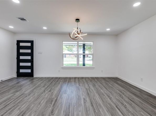 11341  Gatewood Place , Dallas Texas 75218