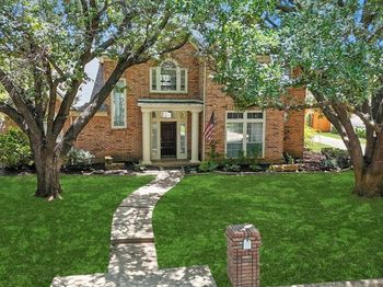 5009  River Bluff Drive 