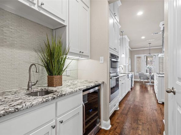 2549  Rogers Avenue , Fort Worth Texas 76109