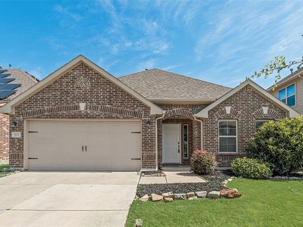 1821  Ridge Creek Lane , Aubrey Texas 76227