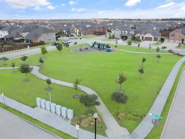 1821  Ridge Creek Lane , Aubrey Texas 76227