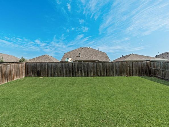 1821  Ridge Creek Lane , Aubrey Texas 76227