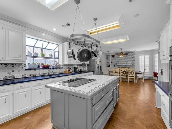 6  Heritage Court , Grand Prairie Texas 75050