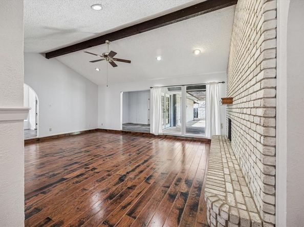 4379  Rota Circle , Fort Worth Texas 76133